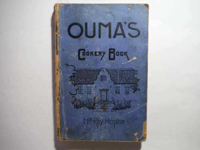 Ouma`s Cookery Book - Paperback - Mrs Roy Hendrie - Fifth Edition - 1951