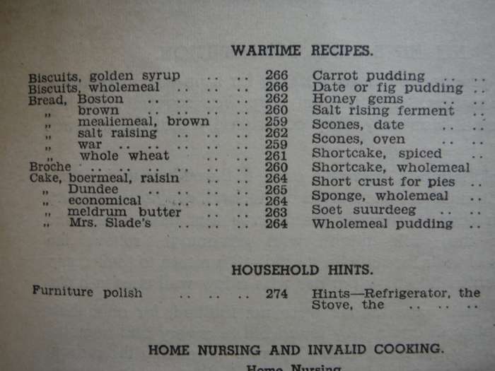 Ouma`s Cookery Book - Paperback - Mrs Roy Hendrie - Fifth Edition - 1951