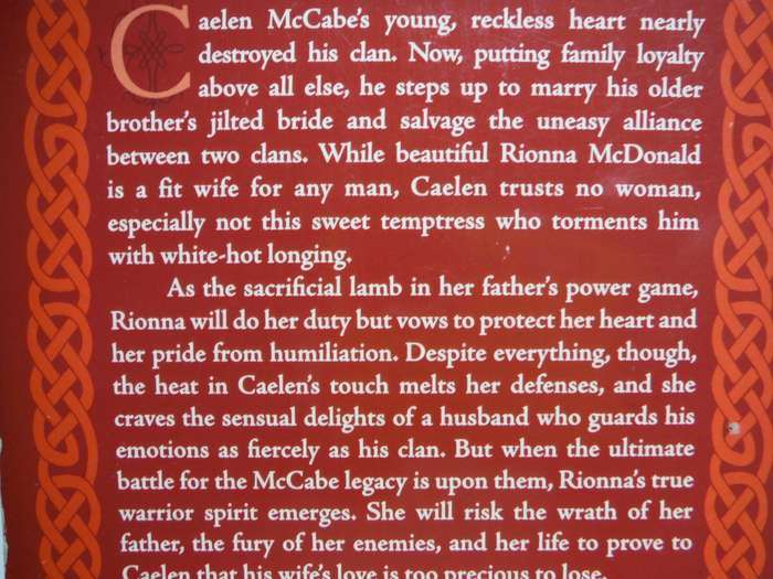 Never Love a Highlander - Paperback - Maya Banks
