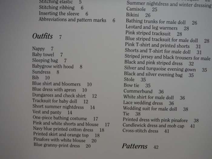 Dolls` Clothes : Patterns for 36 easy-to-make Outfits - Softcover - Martini Nel