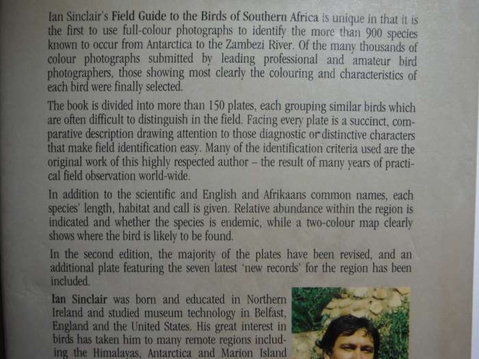 Ian Sinclair`s Field Guide to The Birds of Southern Africa - Hardcover - 1987 Second Edition
