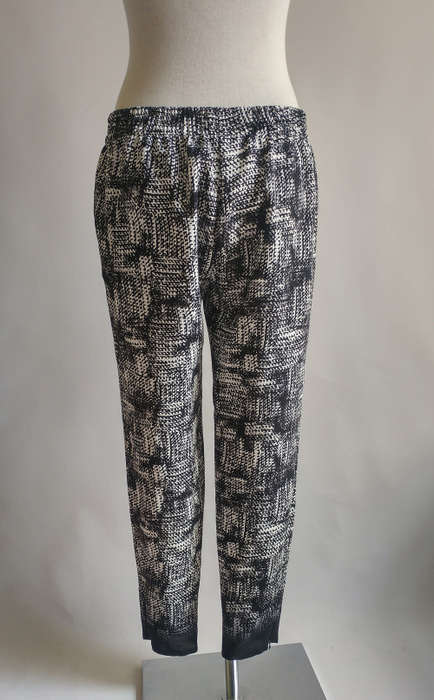 Witchery ladies black and white summer pants Size 10