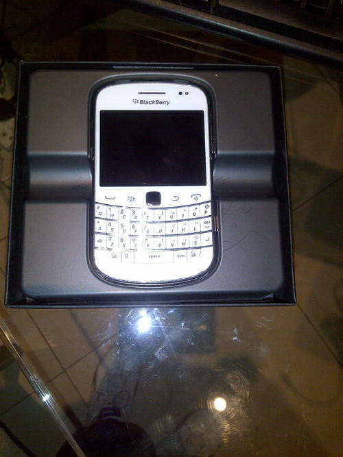 Blackberry 9900 White