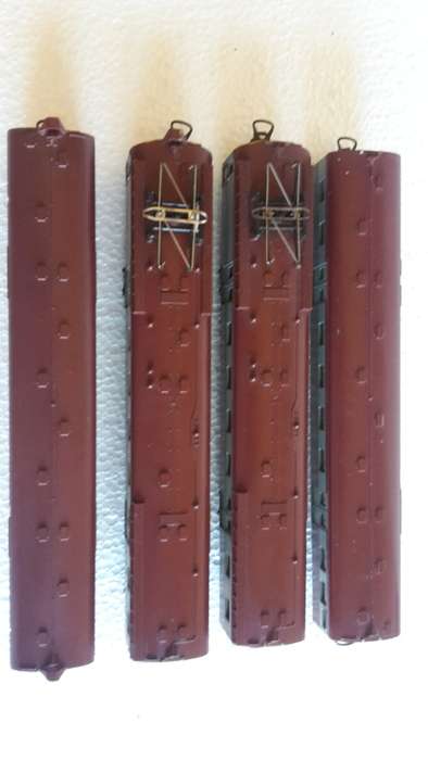 LIMA SAR SUBURBAN SET HO