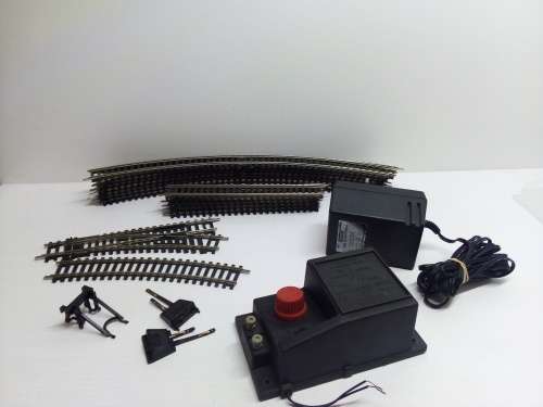 HO/OO SCALE HORNBY SMOKEY JOE 040 DC STARTER SET