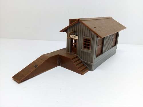 HO/OO SCALE OFFICE PLATFORM