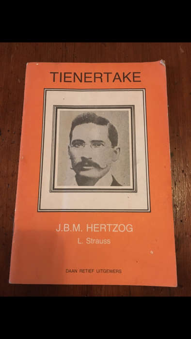 Tienertake - J.B.M. Hertzog - L. Strauss