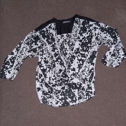 Beautiful Studio W - Woolworths Top - Size 12