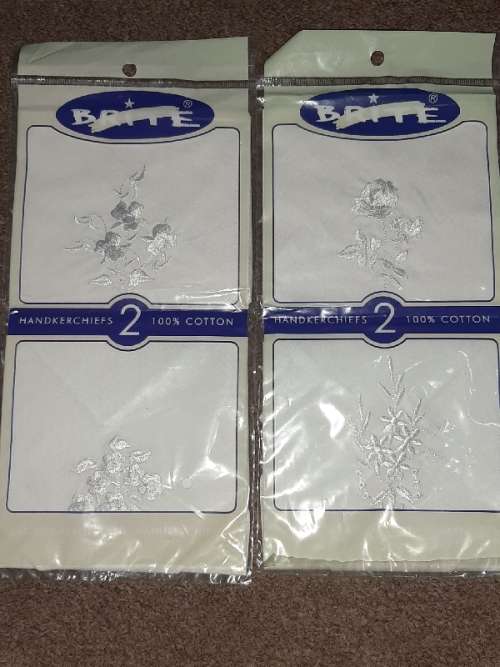 4 x Vintage Ladies Embroidered Handkerchiefs - 100% Cotton - Still Sealed