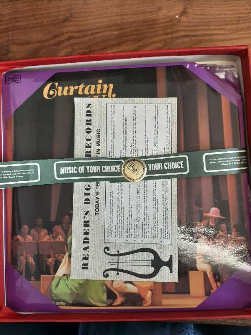 Command Performance - A Night at the Opera - 7 x LP's Box Set