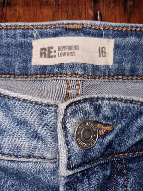Re: Woolworths Boyfriend Low Rise Jeans - Size 16