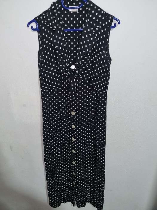 Beautiful Dotted Dress with Button and Front Tie Detail - Size 8 - Kelso