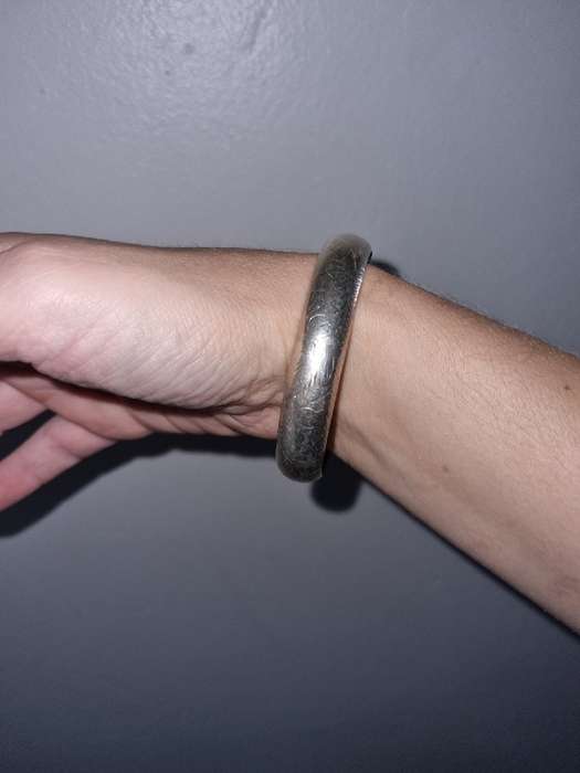 Beautiful Sterling Silver Engraved Hinged Bangle
