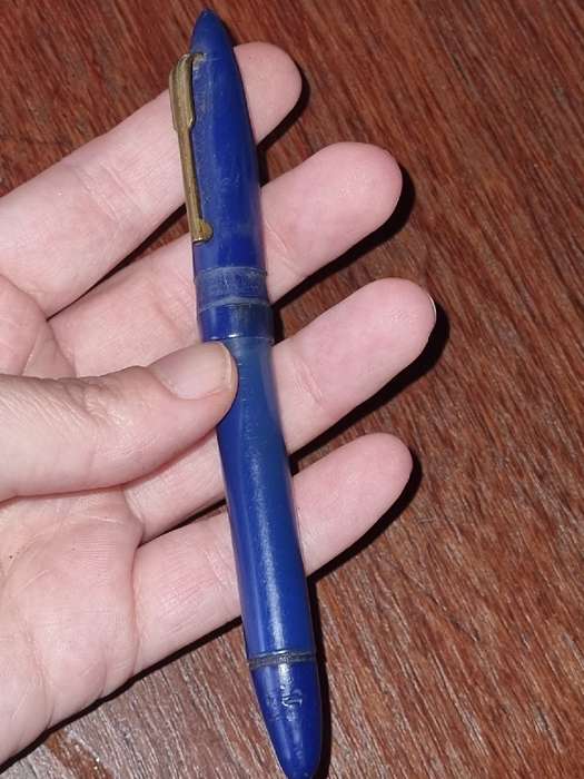 Vintage Fountain Pen - See pictures