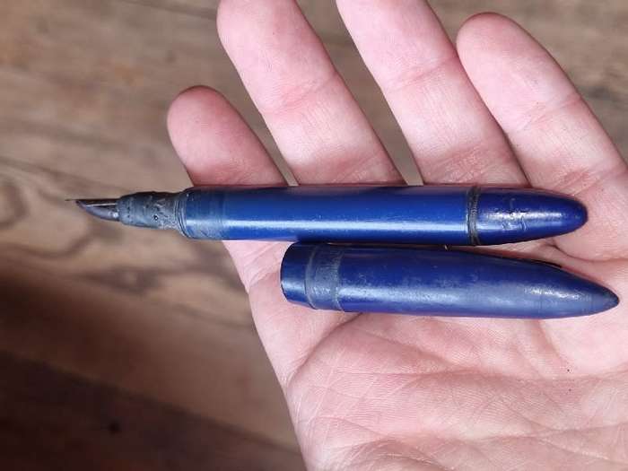 Vintage Fountain Pen - See pictures