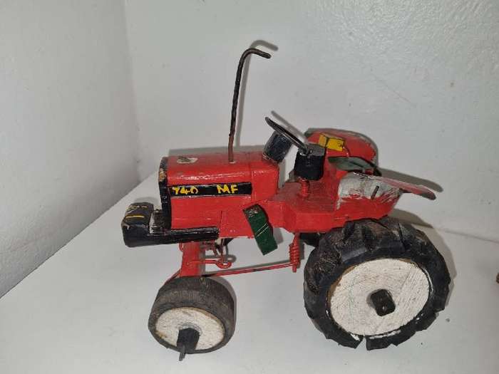 Wooden Tractor - Display Piece - 23cm x 15cm x 13cm