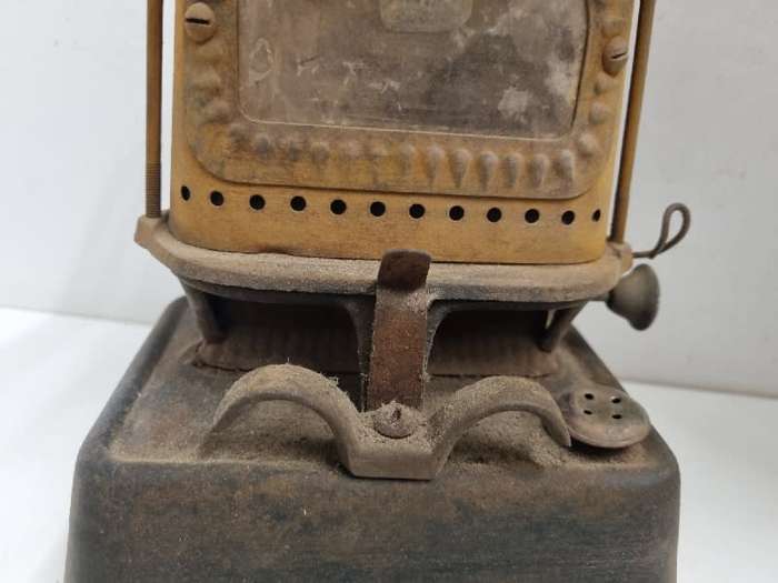 Antique Cast Iron Beatrice Kerosene stove