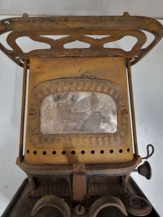 Antique Cast Iron Beatrice Kerosene stove