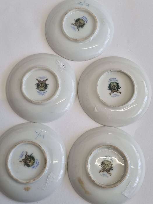 5 x Miniature Argyle Hand Painted Display Plates - Diameter 6.1cm each
