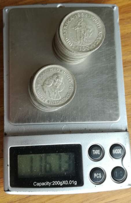South Africa collection of 21 Silver Shillings. 116.73 Grams.