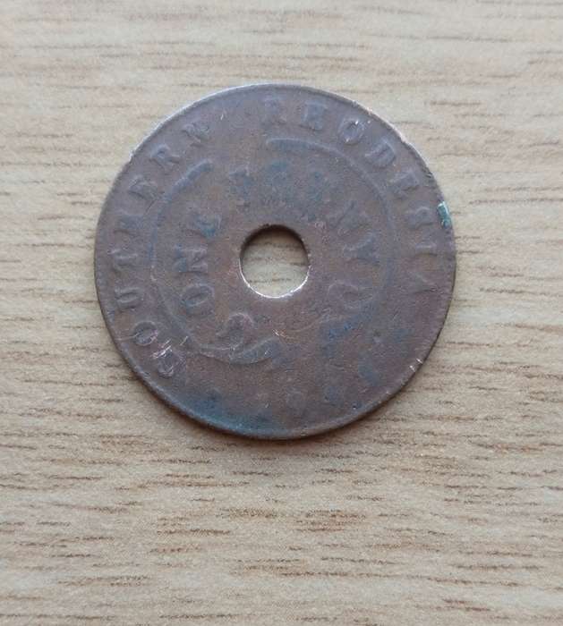 Error Rhodesia one Penny's. Thinner and little smaller in size. Original weight is 6.46 grams.