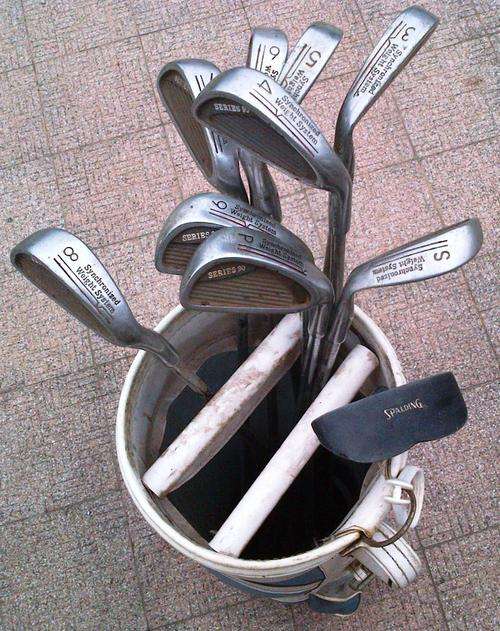 GOLF CLUBS   SERIES 90, 3,4,5,6,7,8,9 ,+S W + PW+PUTTER+USED BAG