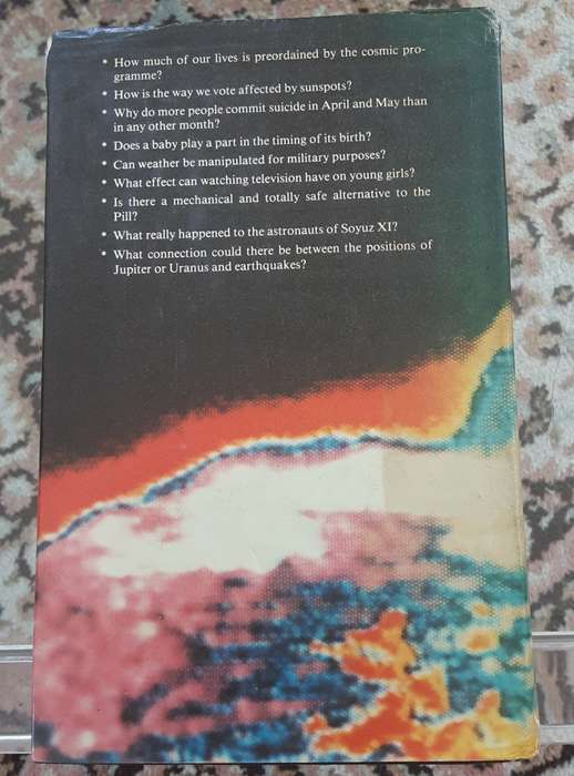 The Cycles of Heaven, Cosmic forces and what they are doing to you by Guy Playfair & Scott Hill