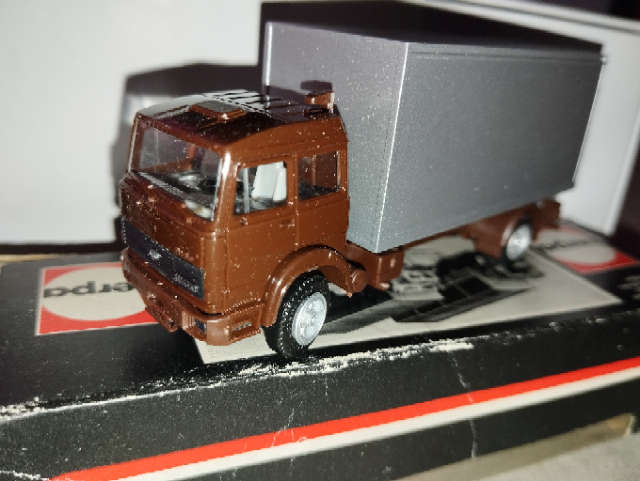 Herpa Saurer OM/Iveco Truck with Container - 1/87 Scale