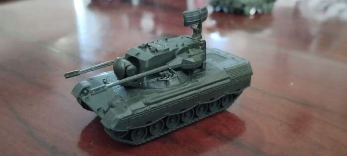 Self Propelled Anti Aircraft Armoured Vehicle - 1/87 Scale