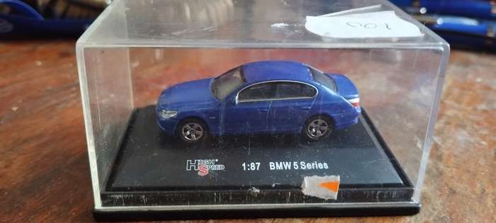 High Speed BMW 5 Series - 1/87 Scale
