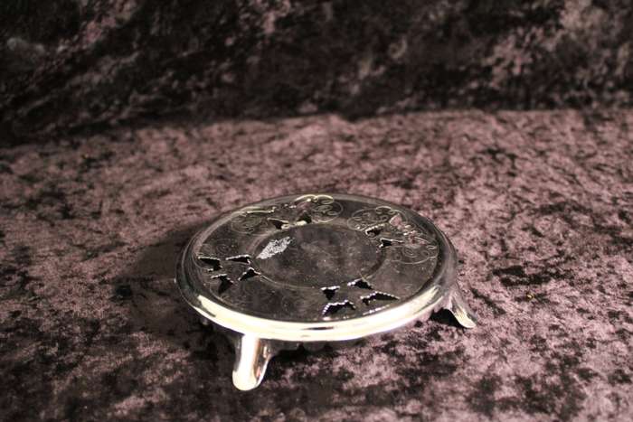 Silver Plated Tae Pot Stand
