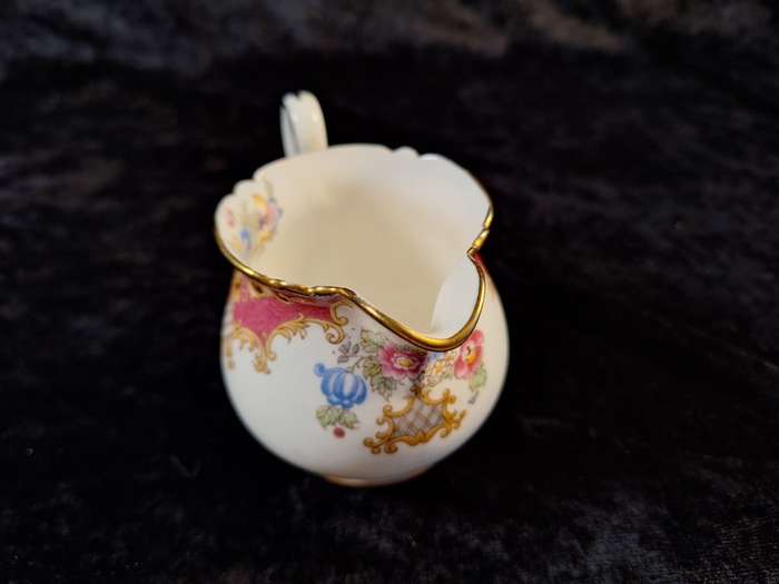 Stunning Shelley - Sheraton Coffee Creamer.
