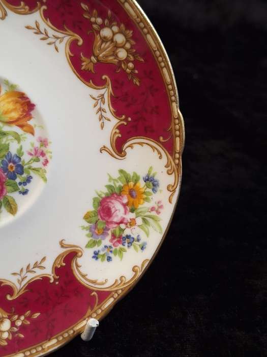 Shelley - Duches Saucer - 13401 - B.