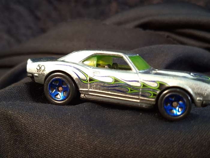 Hotwheels - 68 Copo Camaro TM GM 2010 Mattel - K48