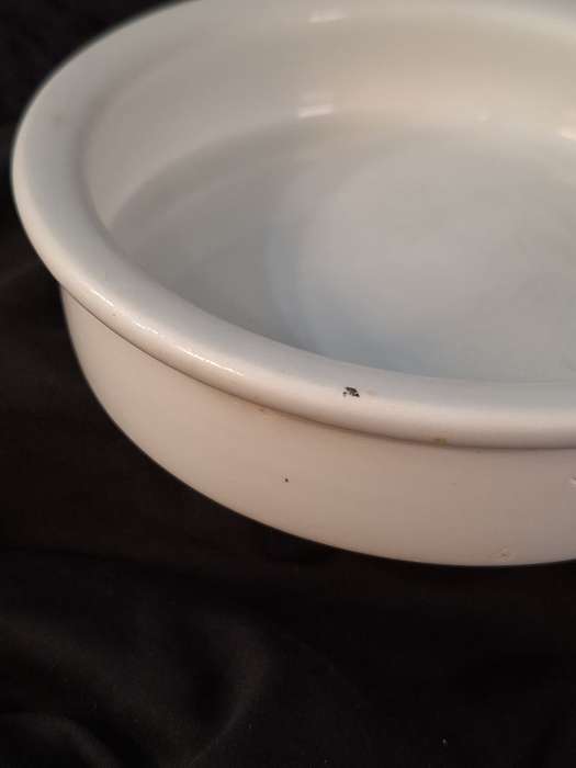 1930's Winton Ware - Grimwades - Stoke on Trent - England - Children's Bowl.