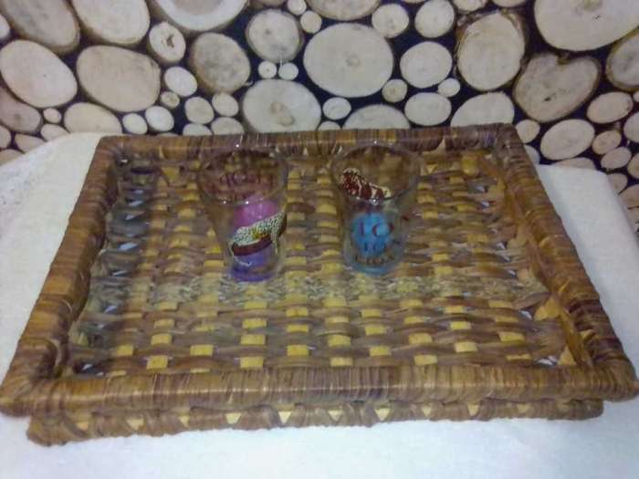 Wicker serving tray (SIZE:  35X25)