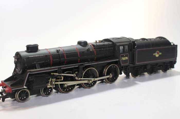 Bachmann : 4-6-0 BR Standard Locomotive