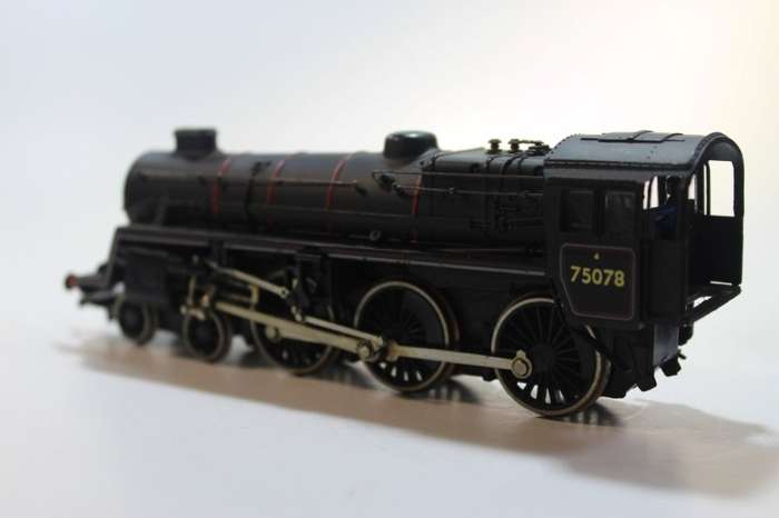 Bachmann : 4-6-0 BR Standard Locomotive