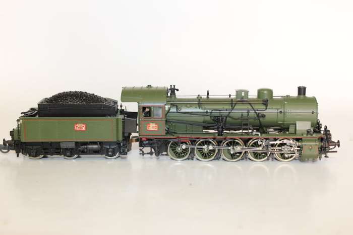 Roco :SNCF 0-10-0 STEAM LOCOMOTIVE 050B