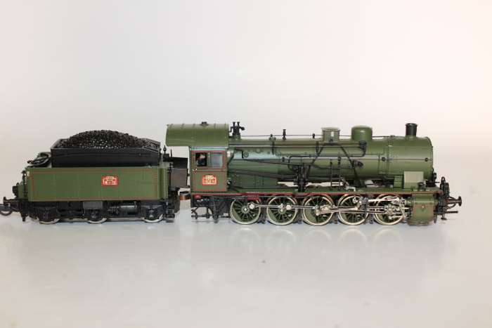 Roco :SNCF 0-10-0 STEAM LOCOMOTIVE 050B