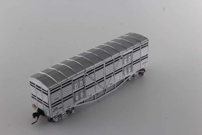 SARM: Triple Deck Cattle Wagon (Lima Couplers)
