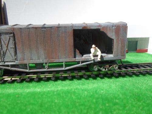 SARM : Wrecked and dilapidated SAR Box Car