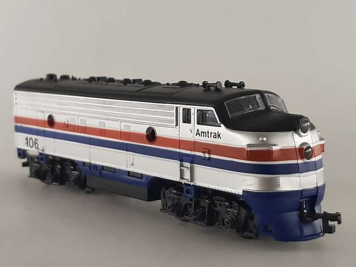 Amtrack :  Diesel Locomotive