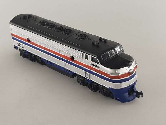 Amtrack :  Diesel Locomotive