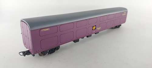 South African Model Trains : Premier Class Car Carrier (Lima Couplers)