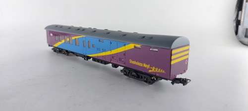 SARM :) South African Shosloyza Meyl Composite Coach (Lima Couplers)