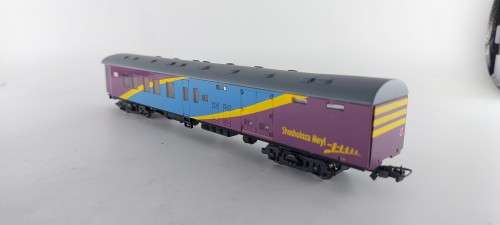 SARM :) South African Shosloyza Meyl Composite Coach (Lima Couplers)