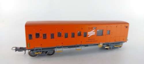 SARM :) South African Spoornet Shunter Wagon ( Lima Couplers)