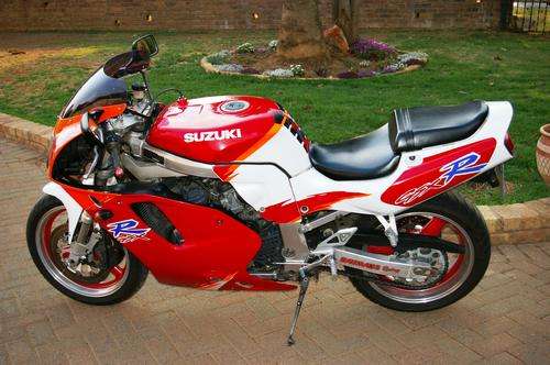 Suzuki 600 GSX - R