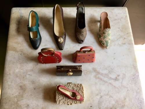 ### THE LEONARDO & JUST THE RIGHT SHOE COLLECTION ## 8 x PIECE SHOES, BAGS, ORNAMENTS UK IMPORT! WOW